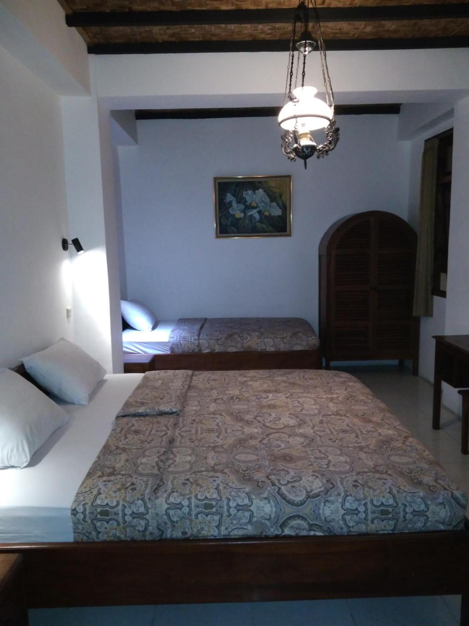 Bladok Hotel & Restaurant Yogyakarta Exterior photo