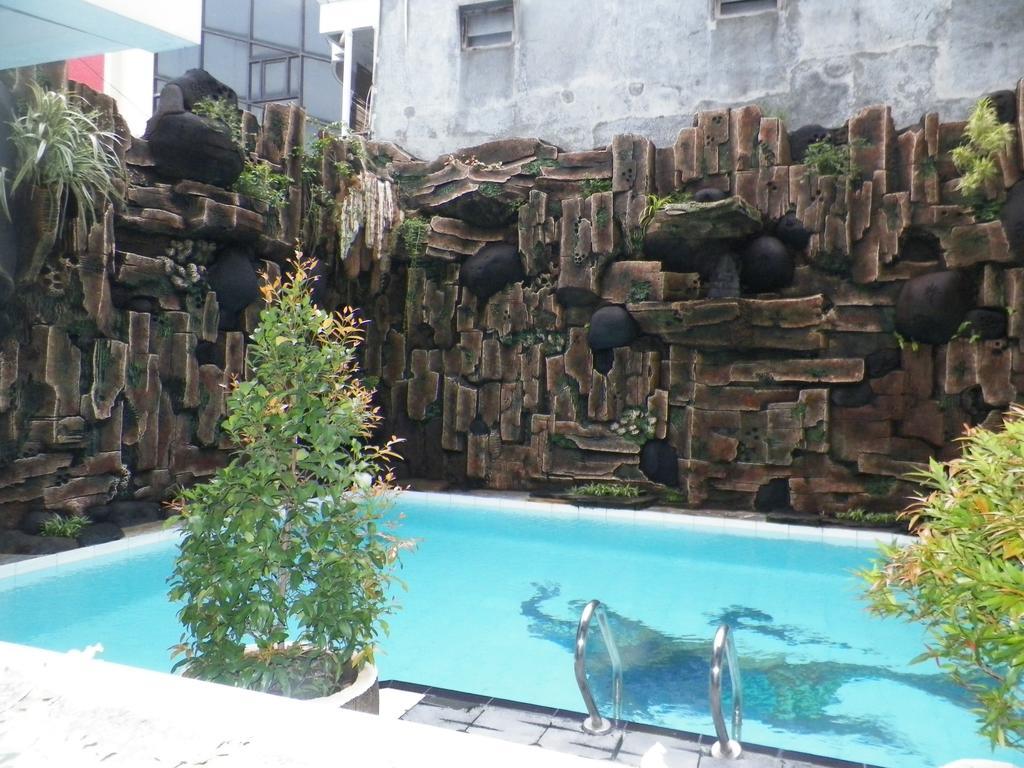 Bladok Hotel & Restaurant Yogyakarta Exterior photo