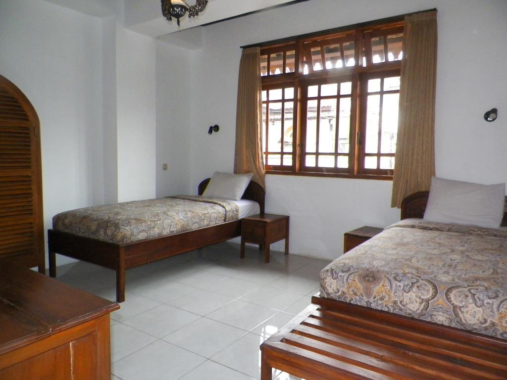 Bladok Hotel & Restaurant Yogyakarta Exterior photo